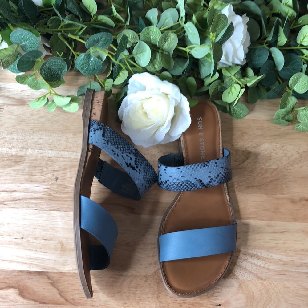 Sun + Stone Easten Slide Sandals 8 - Picture 2 of 6